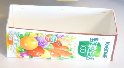 牛乳パック2つを合わせた石けんの型