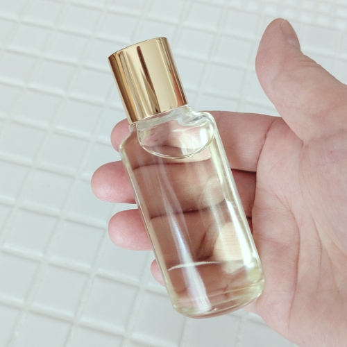 ククイは軽い使用感のオイル